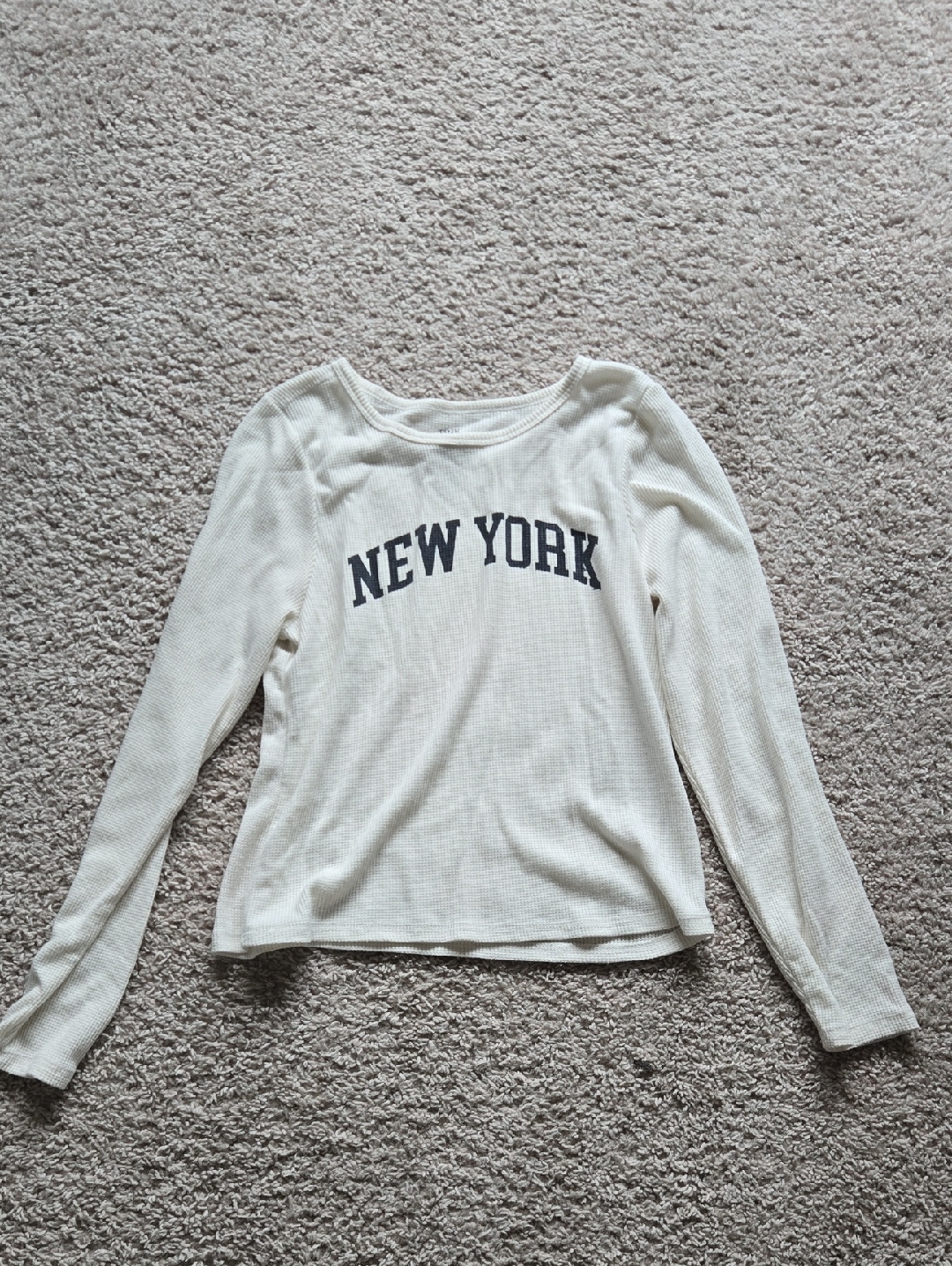 Pink Republic 'New York' Cream Long-Sleeve Graphic Top